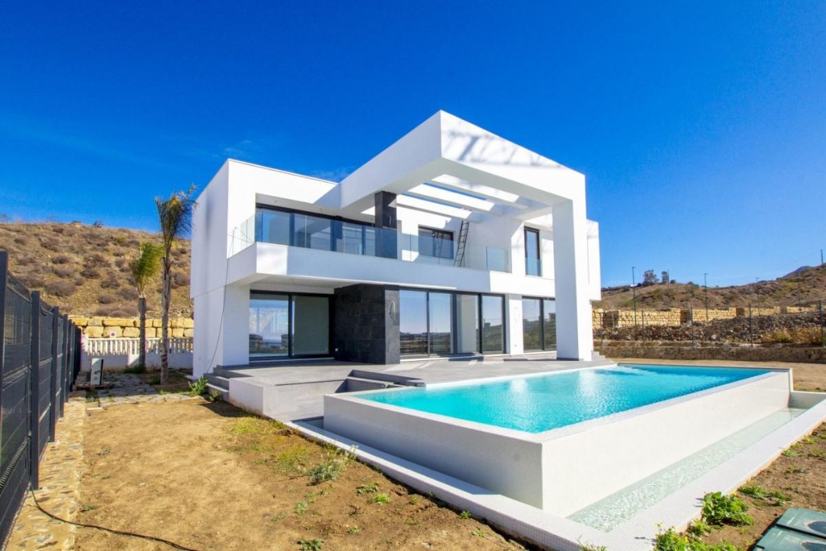4 Bed, 3 Bath, HouseFor Sale, Malaga, Costa del Sol