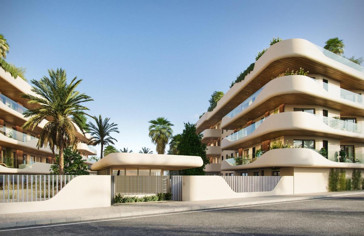 4 Bed, 2 Bath, ApartmentFor Sale, Marbella, Costa del Sol