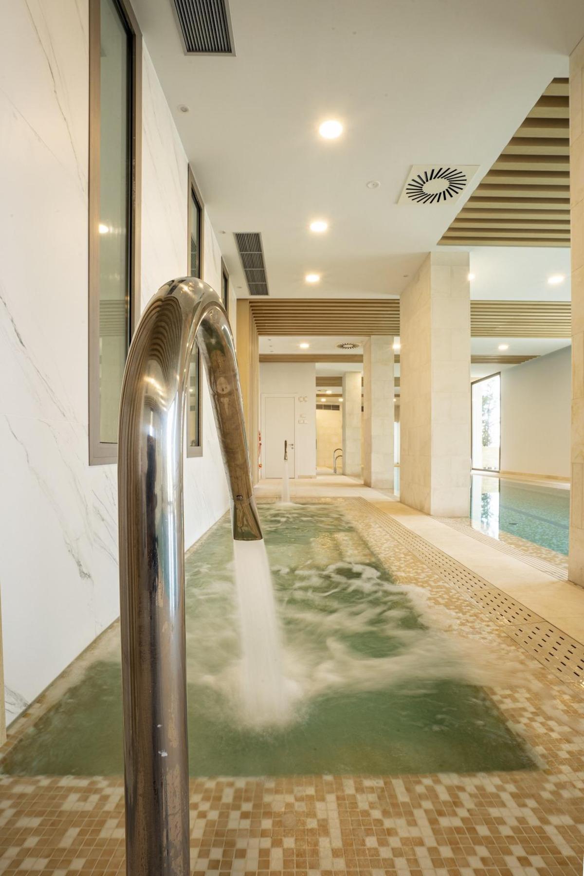 2 Bed, 2 Bath, ApartmentFor Sale, Benahavis, Costa del Sol