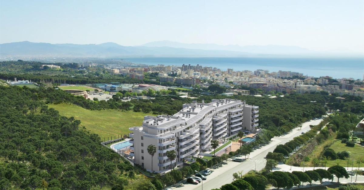 4 Bed, 2 Bath, ApartmentFor Sale, Torremolinos, Costa del Sol