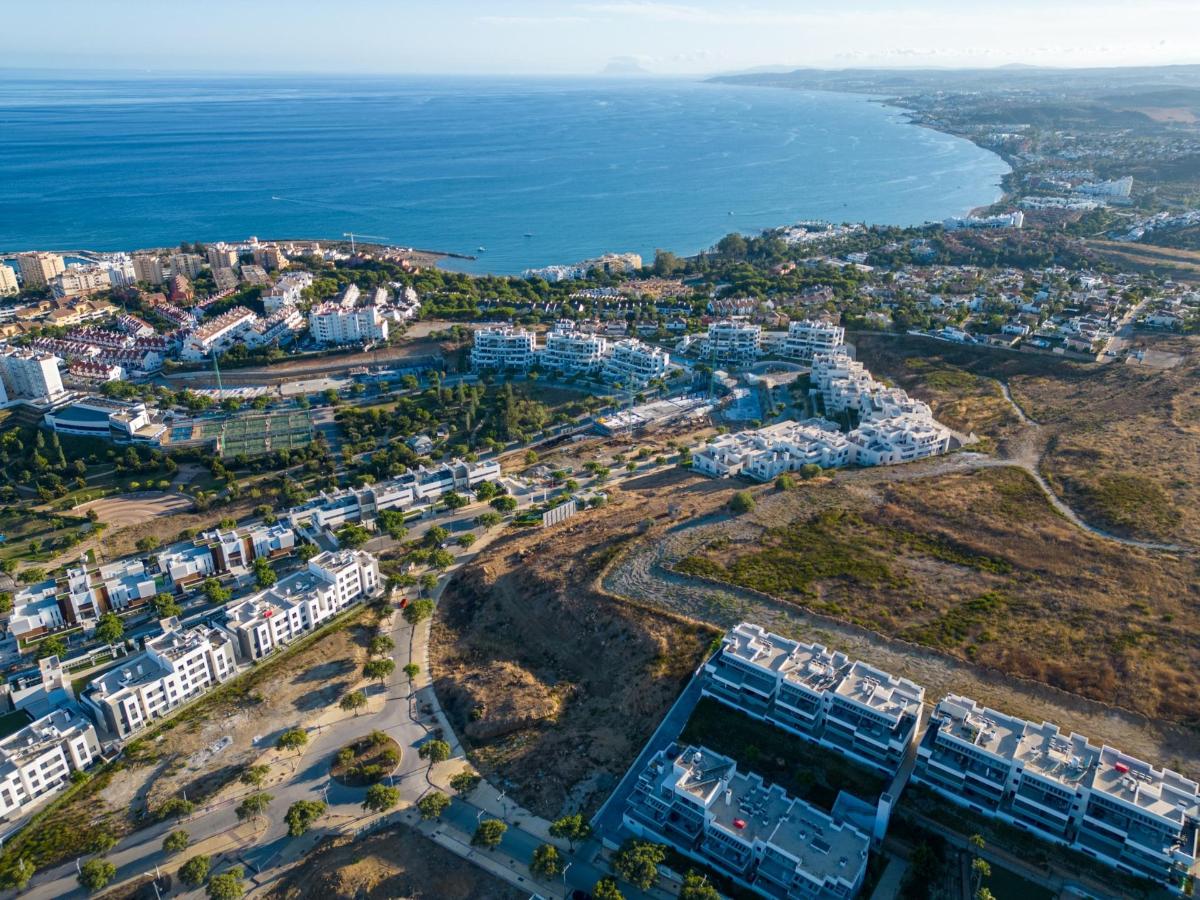 3 Bed, 2 Bath, ApartmentFor Sale, Estepona, Costa del Sol