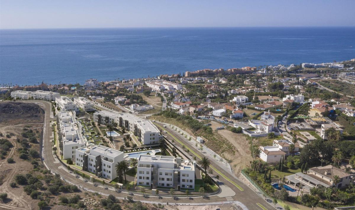 3 Bed, 2 Bath, ApartmentFor Sale, Estepona, Costa del Sol