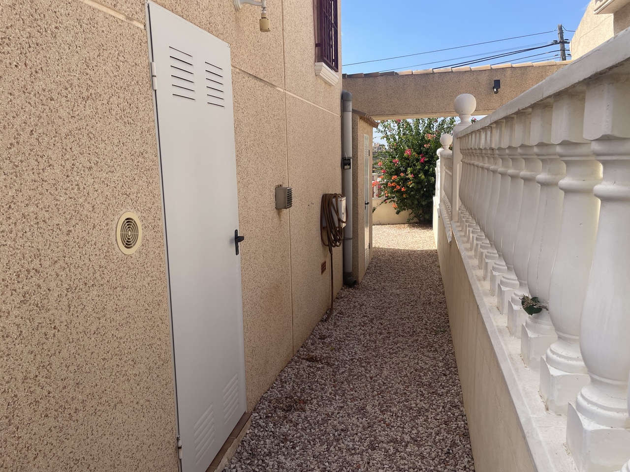 3 Bed, 2 Bath, HouseFor Sale, Algorfa, Alicante