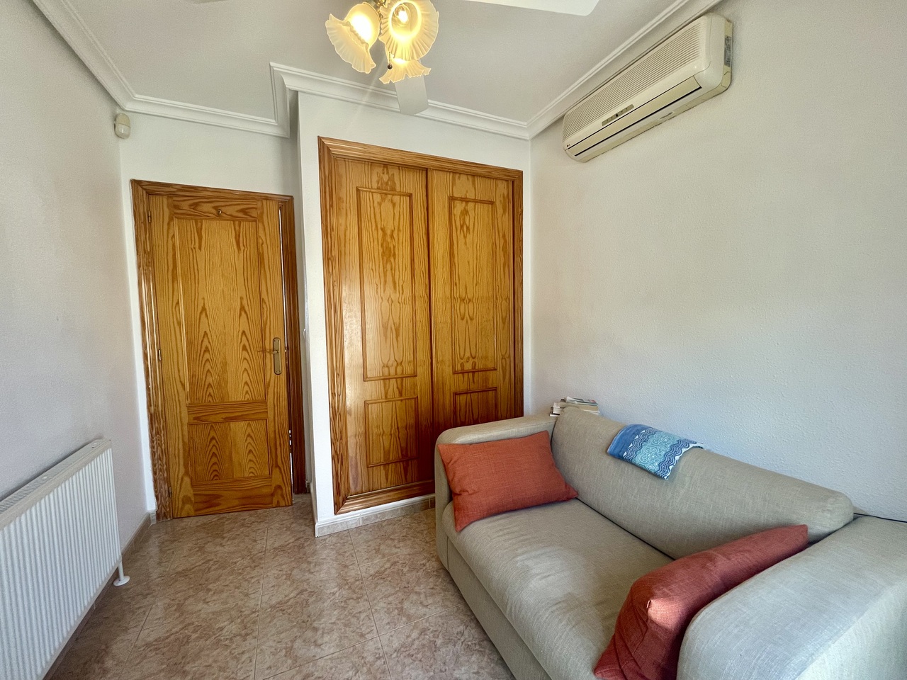 3 Bed, 2 Bath, HouseFor Sale, Algorfa, Alicante