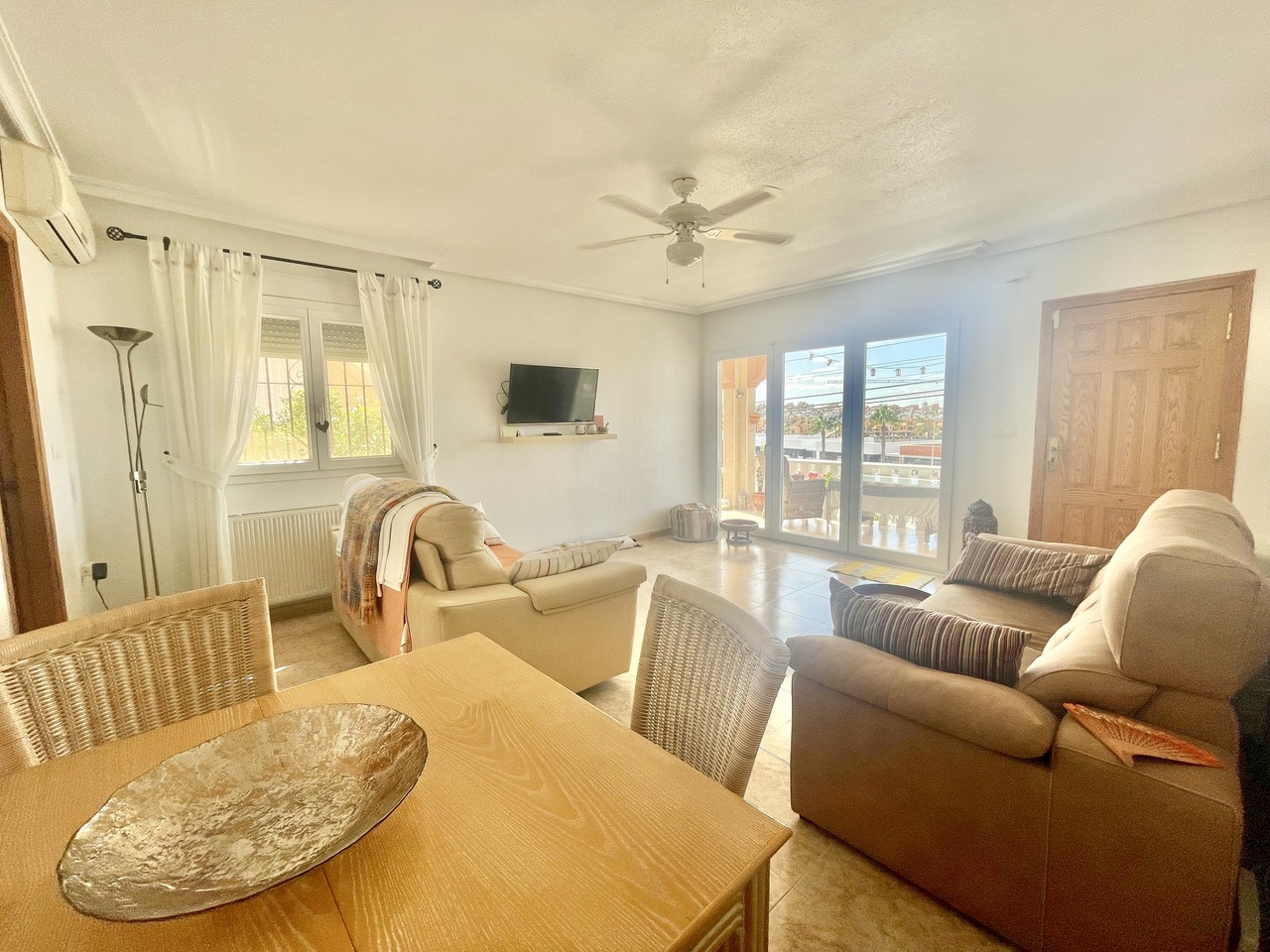 3 Bed, 2 Bath, HouseFor Sale, Algorfa, Alicante