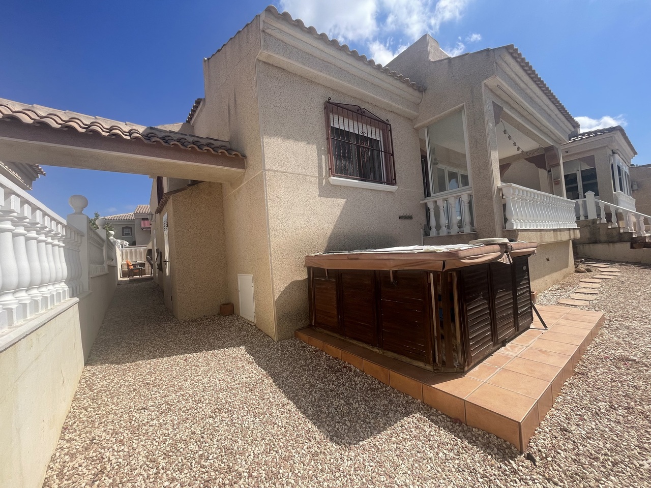 3 Bed, 2 Bath, HouseFor Sale, Algorfa, Alicante