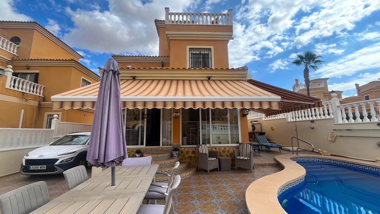 3 Bed, 2 Bath, HouseFor Sale, Algorfa, Alicante