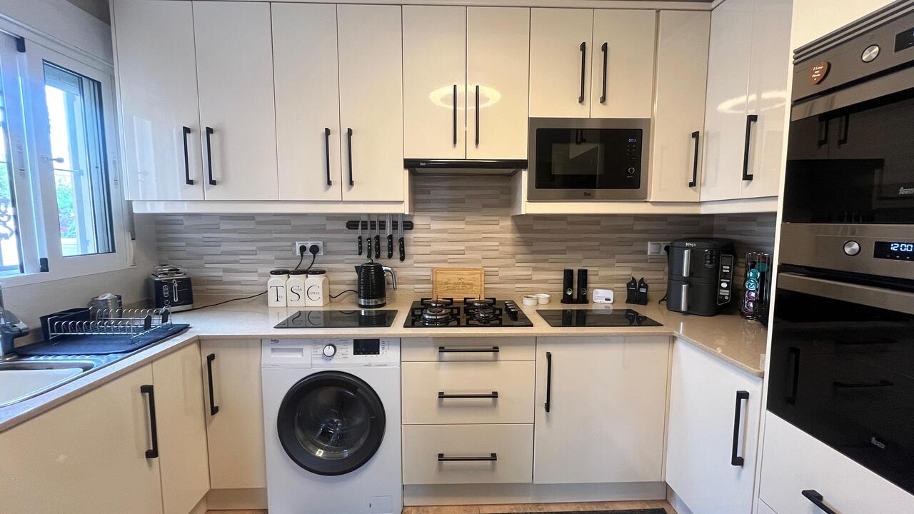 3 Bed, 2 Bath, HouseFor Sale, Algorfa, Alicante