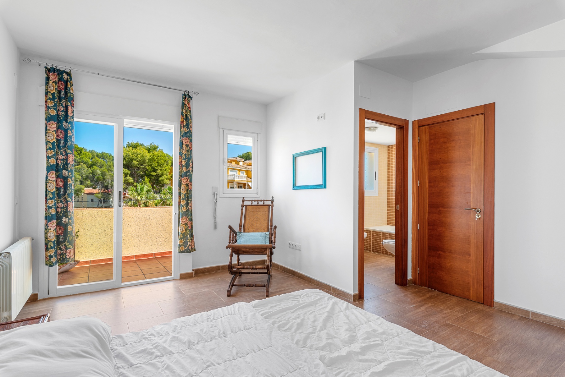 5 Bed, 3 Bath, HouseFor Sale, Alfas del Pi, Alicante