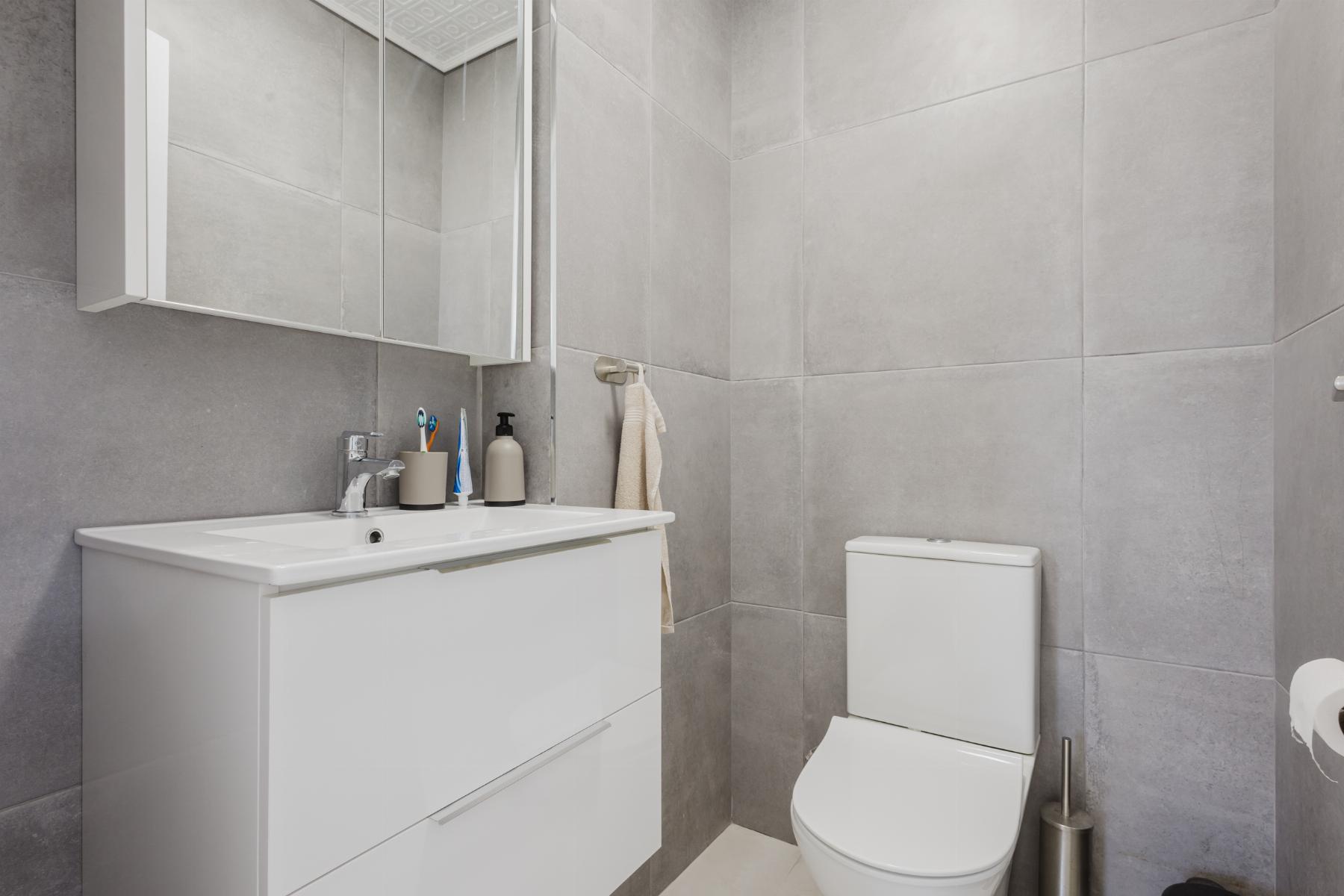 3 Bed, 2 Bath, ApartmentFor Sale, Torrevieja, Alicante