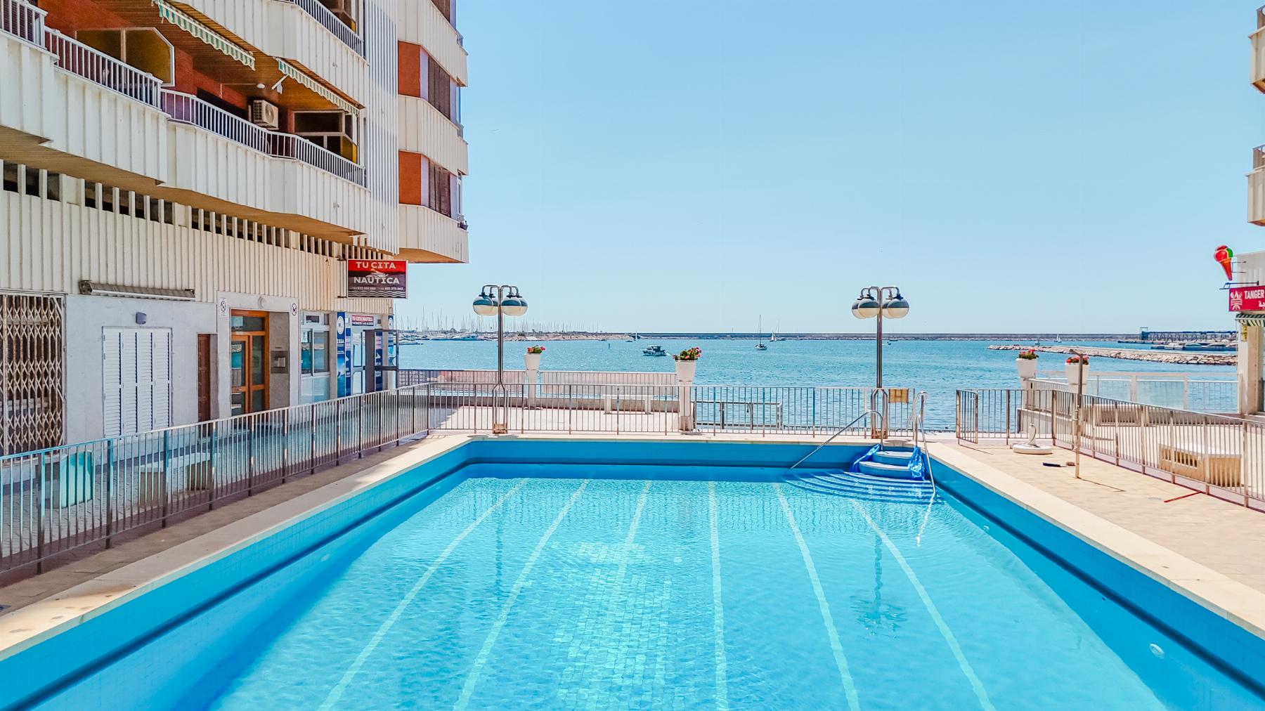 3 Bed, 2 Bath, ApartmentFor Sale, Torrevieja, Alicante