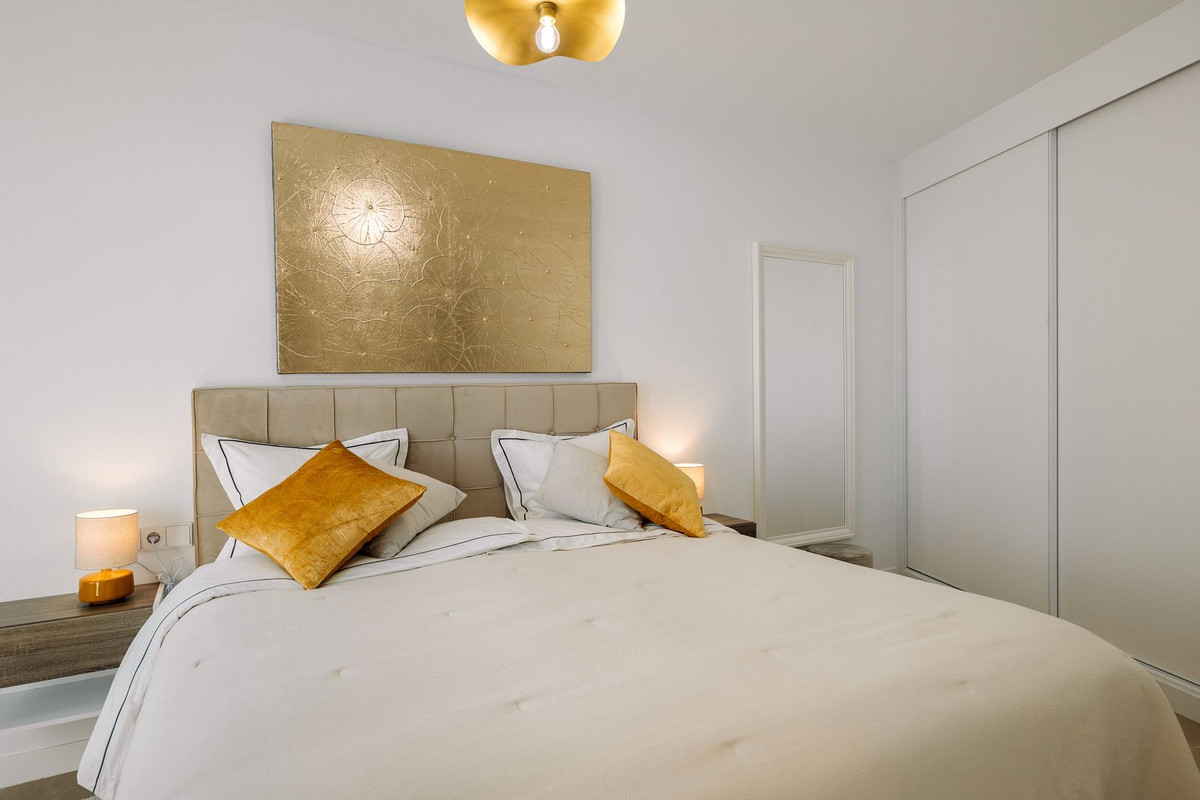 3 Bed, 3 Bath, HouseFor Sale, New Golden Mile, Malaga