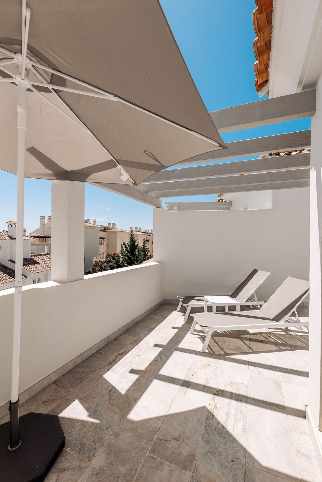 3 Bed, 3 Bath, HouseFor Sale, New Golden Mile, Malaga