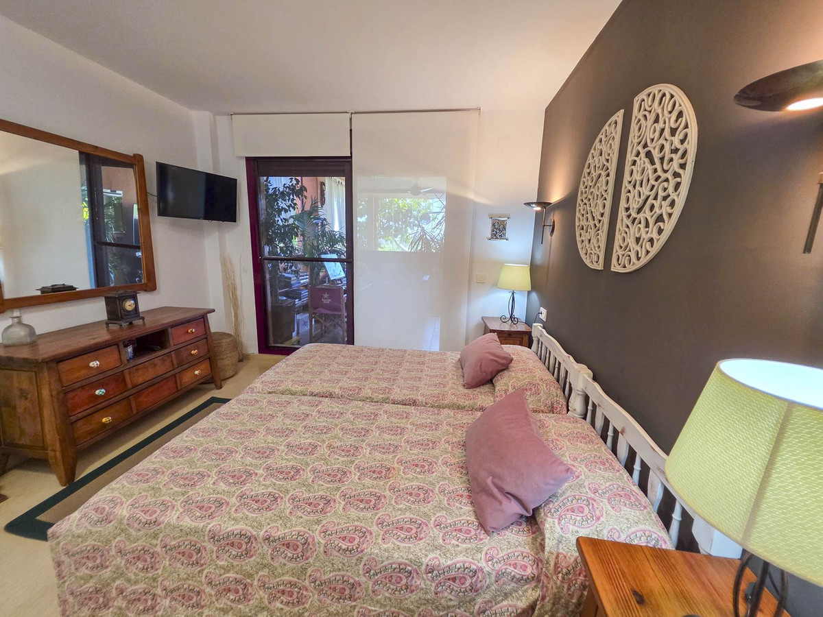 3 Bed, 3 Bath, ApartmentFor Sale, La Duquesa, Malaga