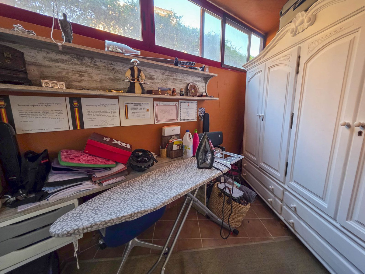 3 Bed, 3 Bath, ApartmentFor Sale, La Duquesa, Malaga