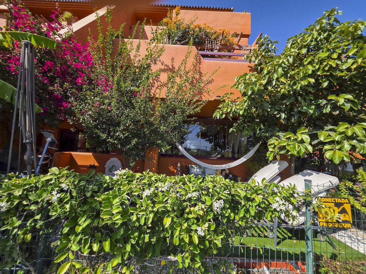 3 Bed, 3 Bath, ApartmentFor Sale, La Duquesa, Malaga