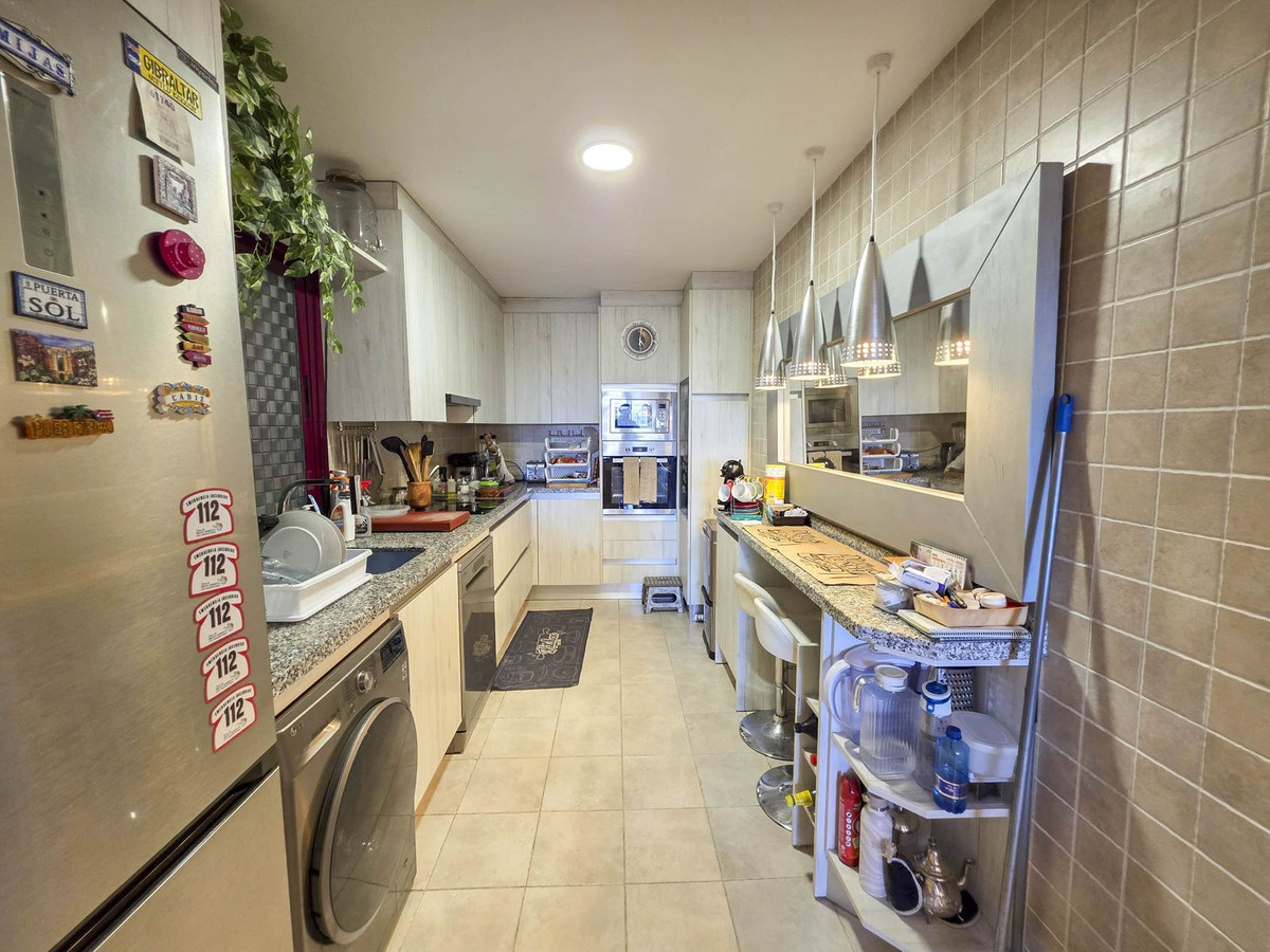 3 Bed, 3 Bath, ApartmentFor Sale, La Duquesa, Malaga