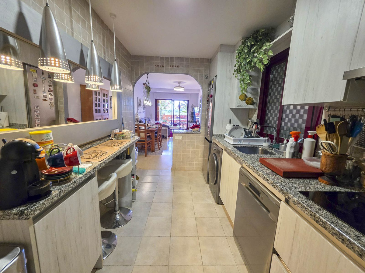 3 Bed, 3 Bath, ApartmentFor Sale, La Duquesa, Malaga