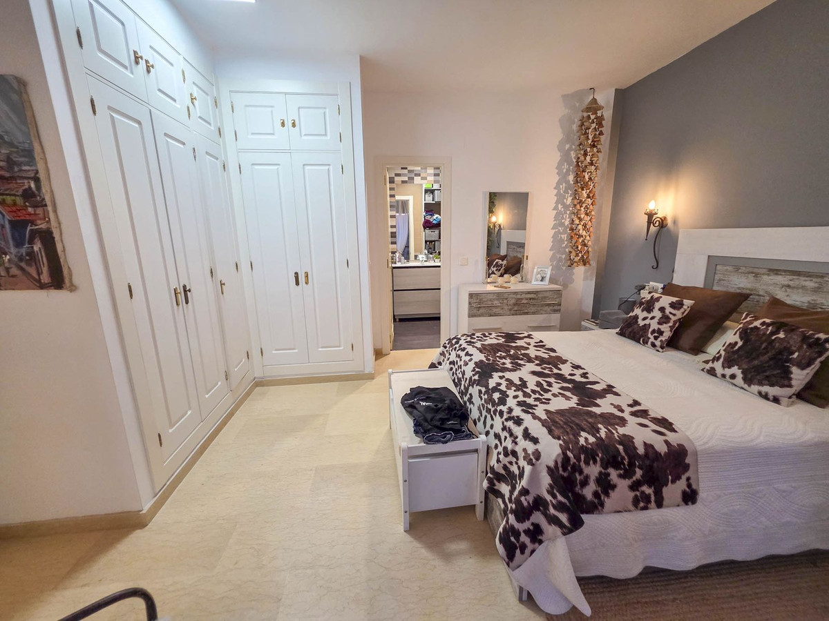 3 Bed, 3 Bath, ApartmentFor Sale, La Duquesa, Malaga