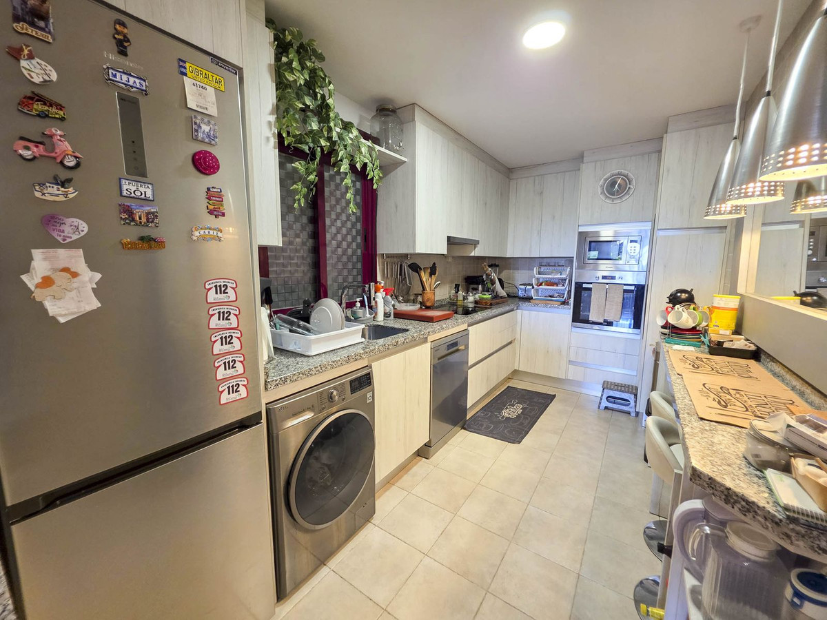 3 Bed, 3 Bath, ApartmentFor Sale, La Duquesa, Malaga