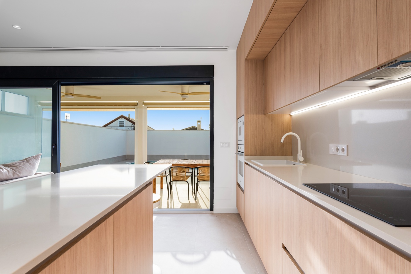 3 Bed, 2 Bath, HouseFor Sale, Torrevieja, Alicante