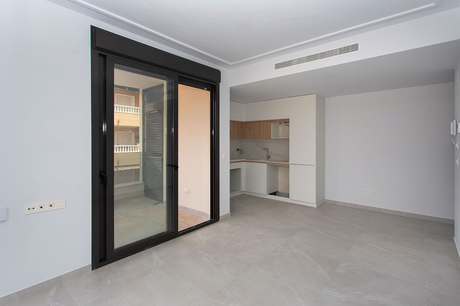 2 Bed, 2 Bath, ApartmentFor Sale, Torrevieja, Alicante