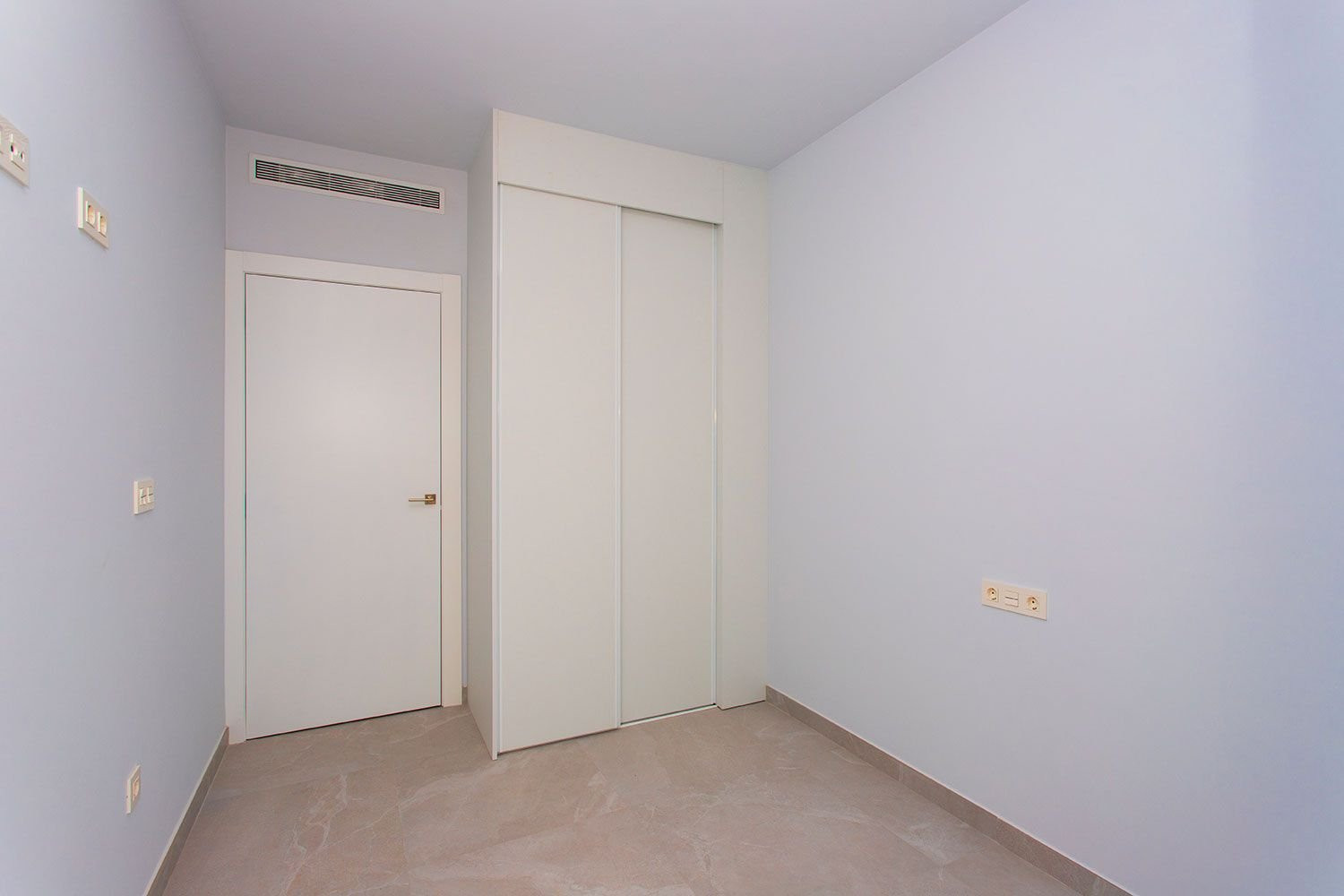 2 Bed, 2 Bath, ApartmentFor Sale, Torrevieja, Alicante