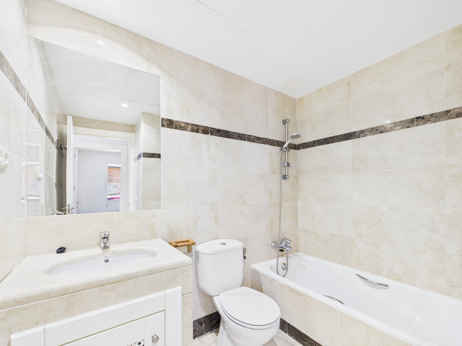 3 Bed, 2 Bath, ApartmentFor Sale, Los Alcazares, Murcia