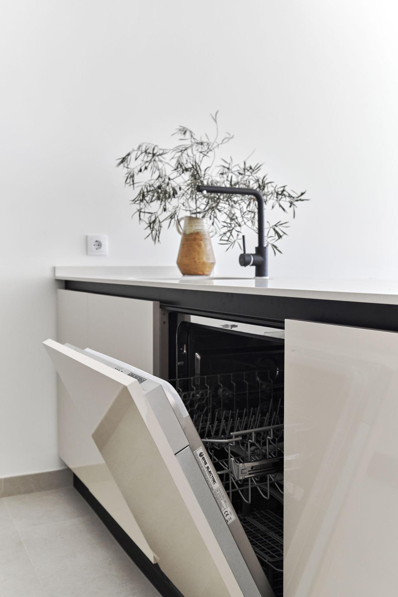 2 Bed, 2 Bath, HouseFor Sale, Torrevieja, Alicante