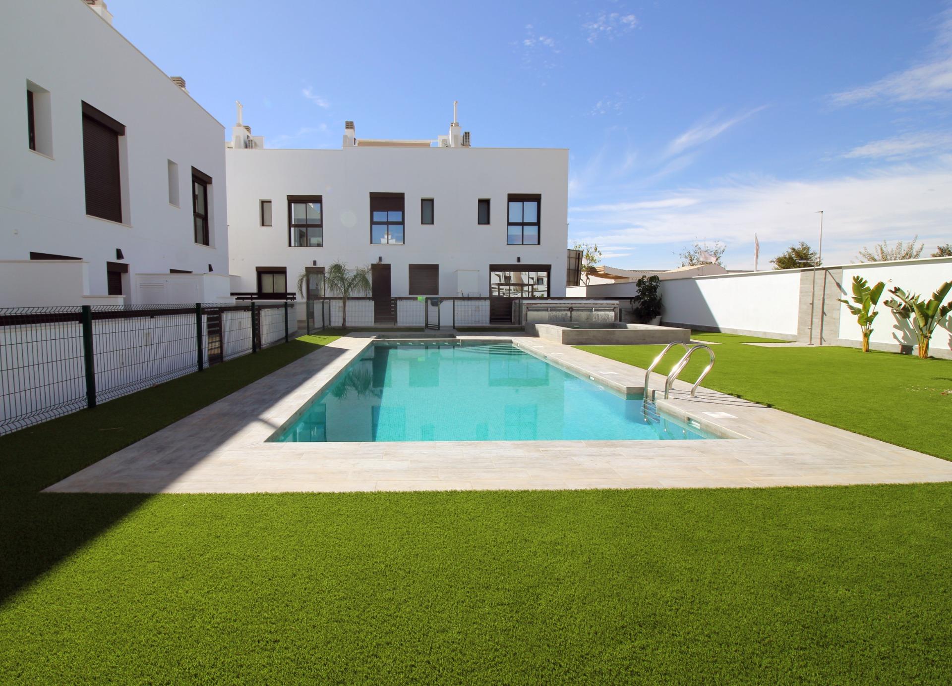 4 Bed, 2 Bath, HouseFor Sale, Pilar De La Horadada, Alicante