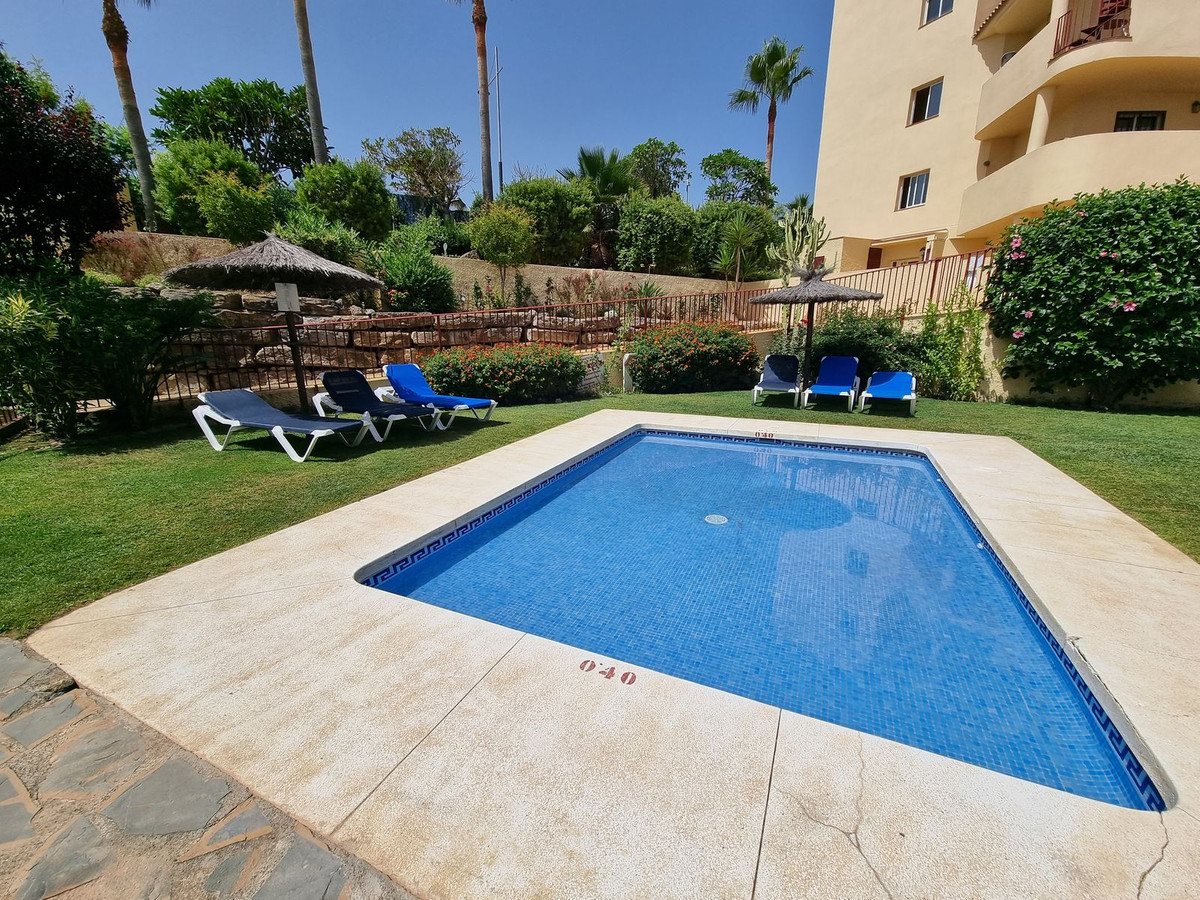 2 Bed, 2 Bath, ApartmentFor Sale, La Duquesa, Malaga