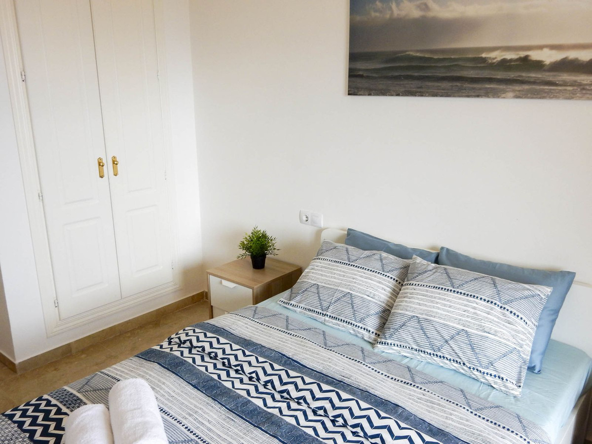 2 Bed, 2 Bath, ApartmentFor Sale, La Duquesa, Malaga