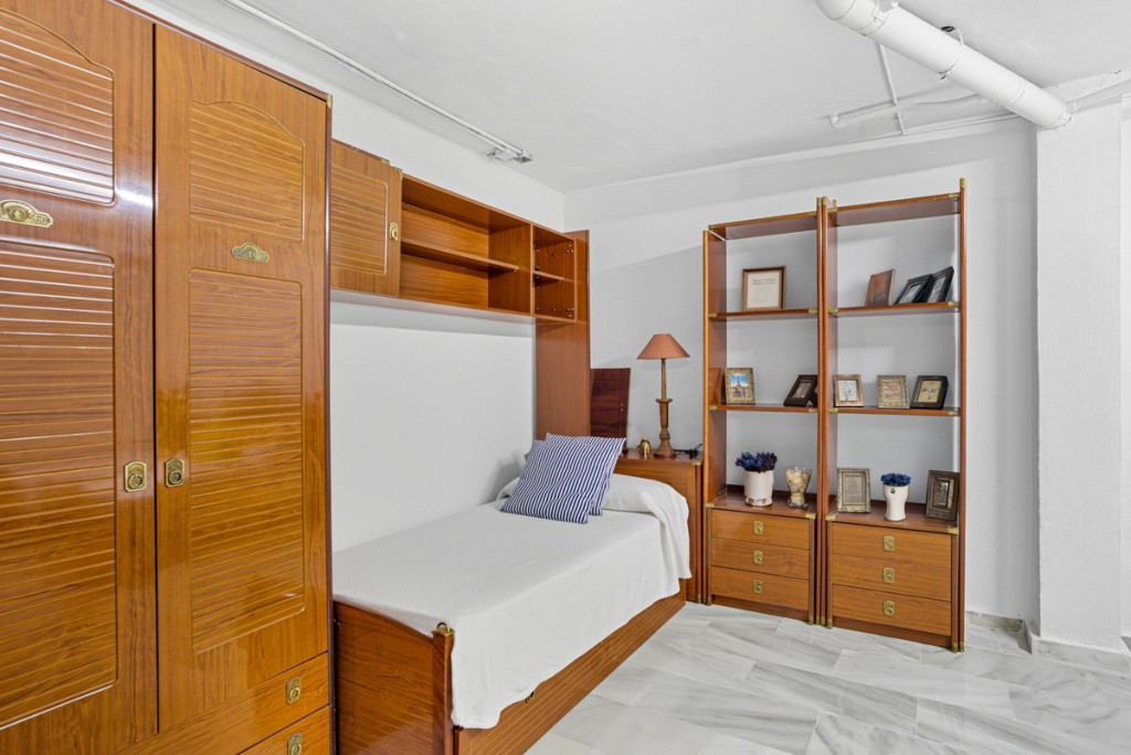 3 Bed, 3 Bath, HouseFor Sale, Golden Mile, Malaga