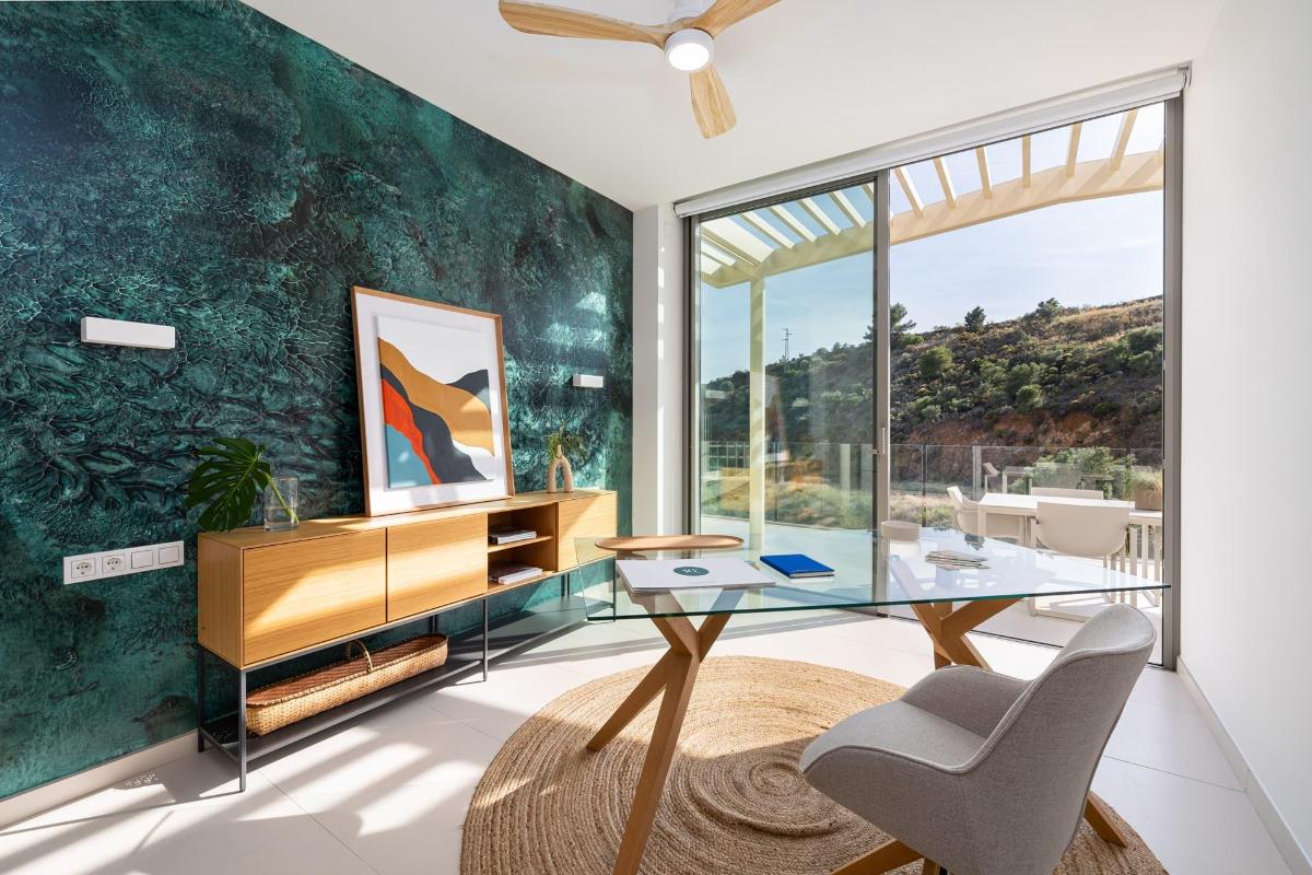 3 Bed, 2 Bath, ApartmentFor Sale, Fuengirola, Costa del Sol