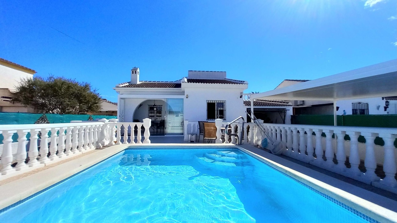 3 Bed, 2 Bath, HouseFor Sale, San Luis, Alicante