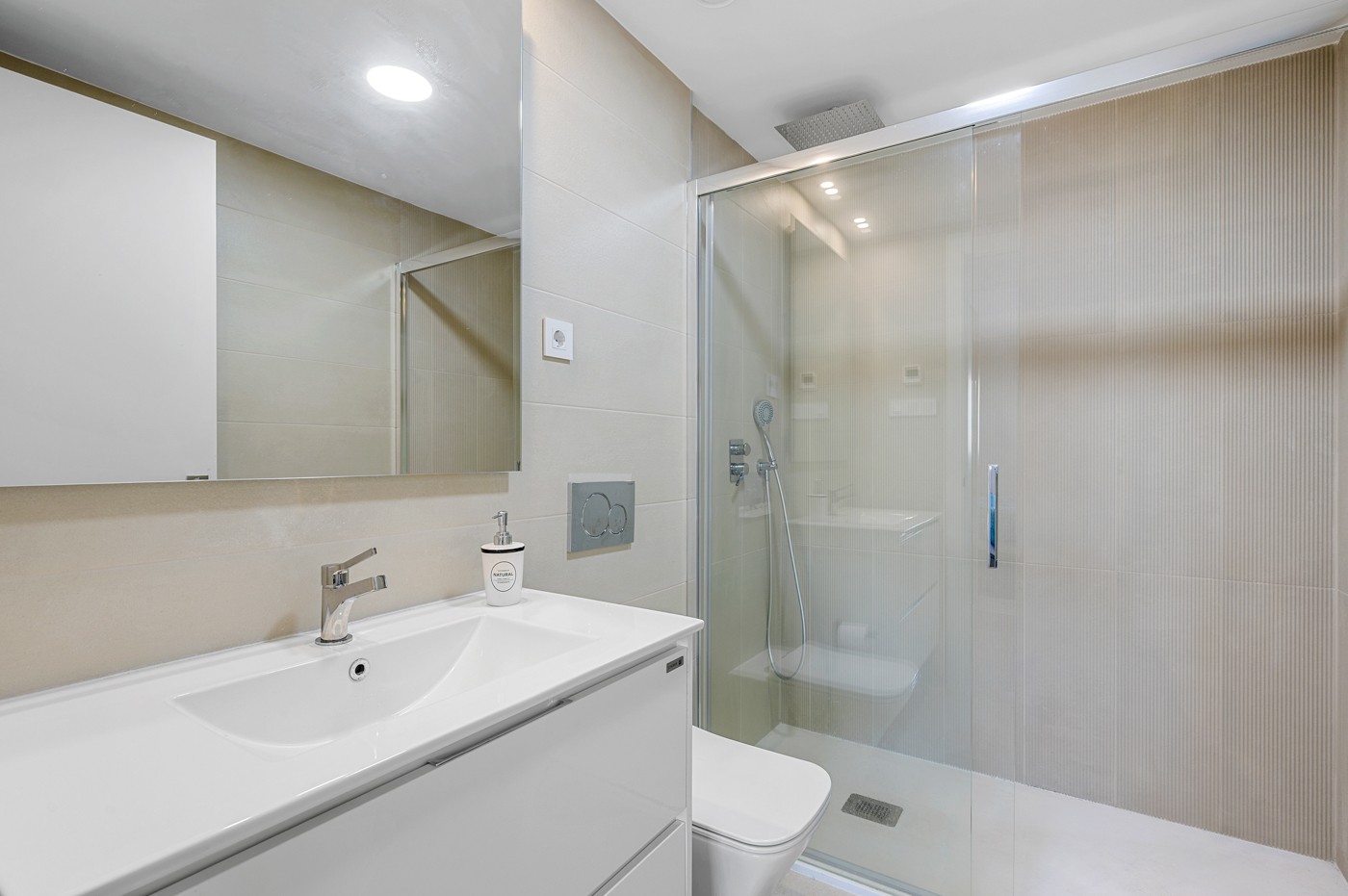 2 Bed, 2 Bath, ApartmentFor Sale, Orihuela Costa, Alicante