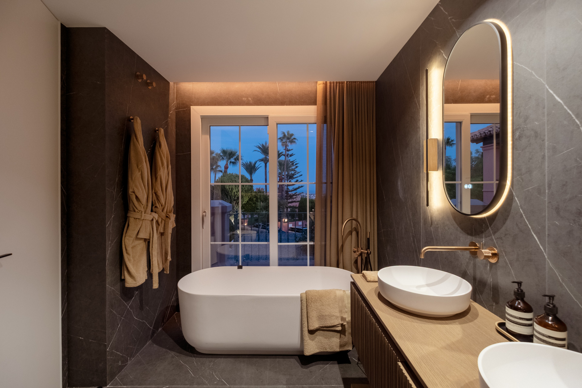 3 Bed, 3 Bath, HouseFor Sale, Benahavis, Malaga