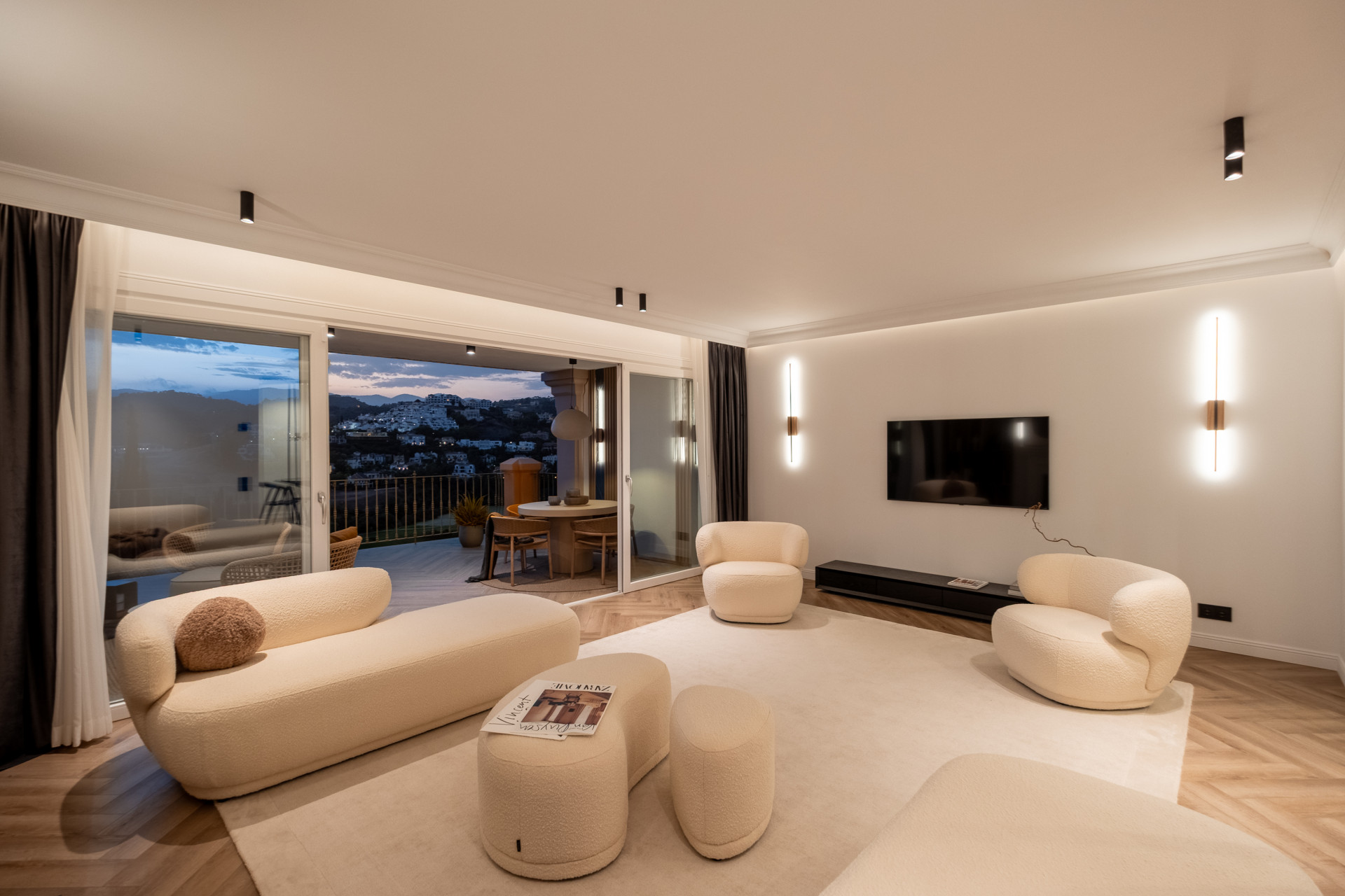 3 Bed, 3 Bath, HouseFor Sale, Benahavis, Malaga