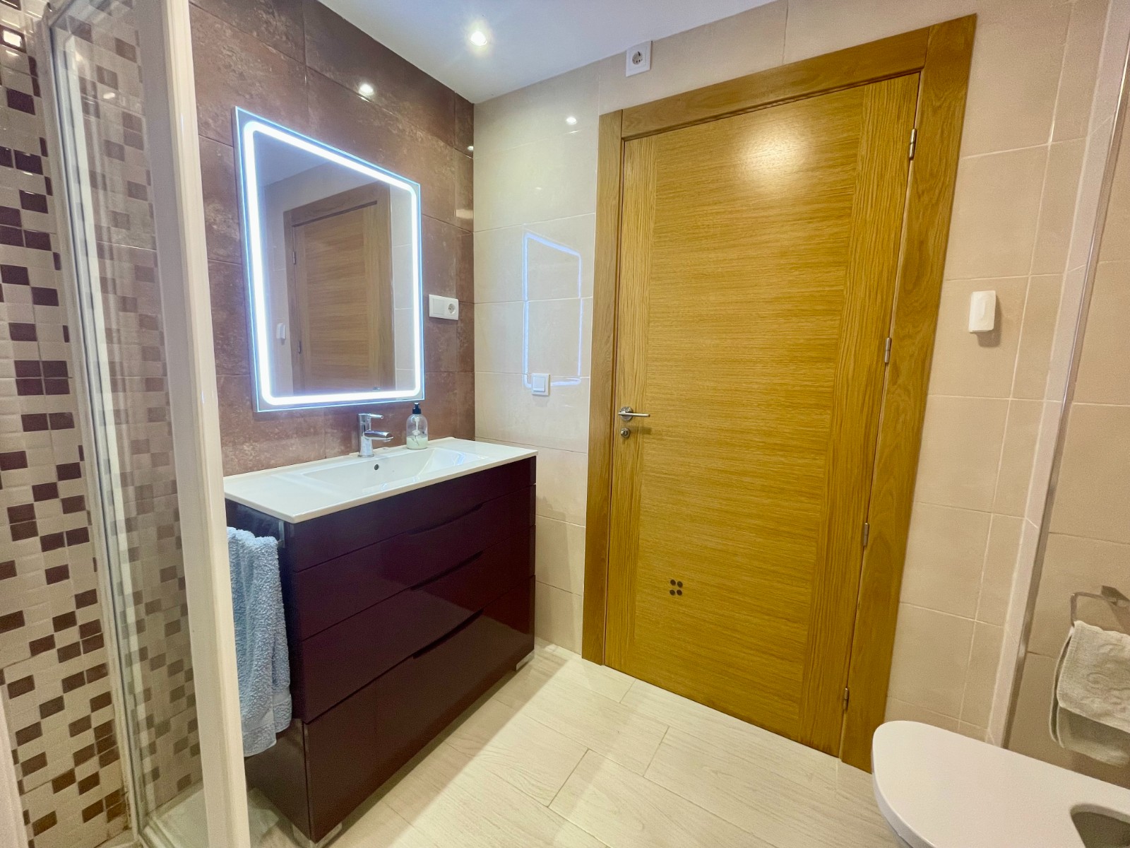 3 Bed, 1 Bath, ApartmentFor Sale, Torrevieja, Alicante