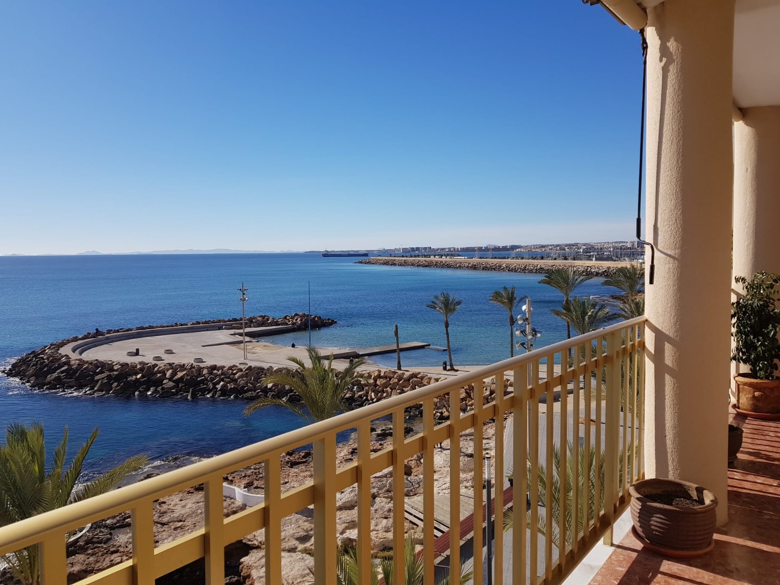 3 Bed, 2 Bath, ApartmentFor Sale, Torrevieja, Alicante