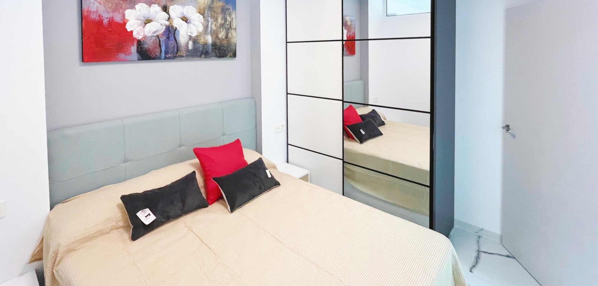 2 Bed, 2 Bath, ApartmentFor Sale, Torrevieja, Alicante