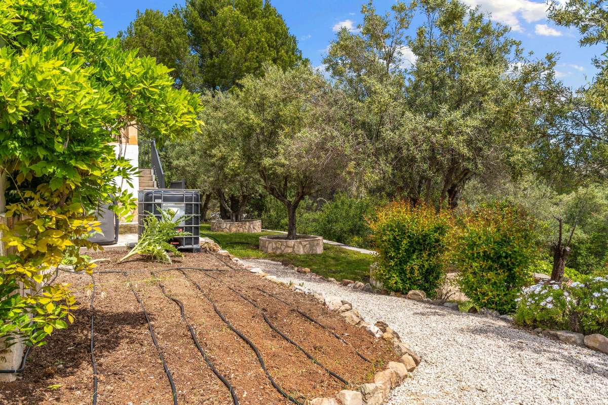 4 Bed, 2 Bath, HouseFor Sale, Jalon Valley, Alicante