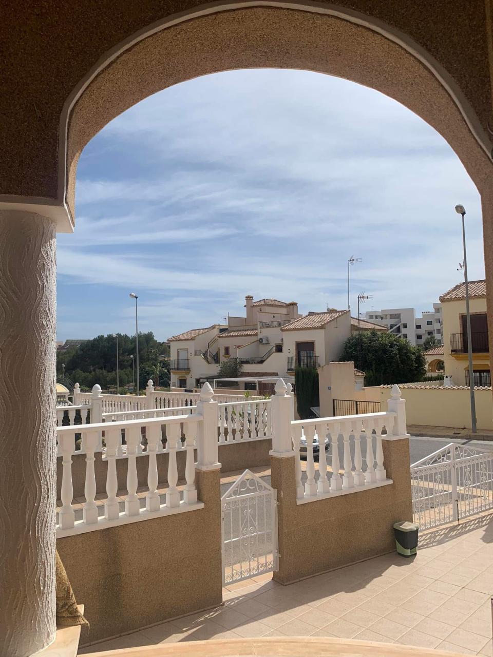 3 Bed, 2 Bath, HouseFor Sale, Villamartin, Alicante