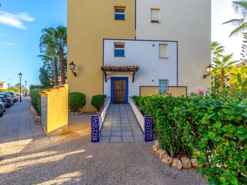 3 Bed, 2 Bath, ApartmentFor Sale, Torrevieja, Alicante