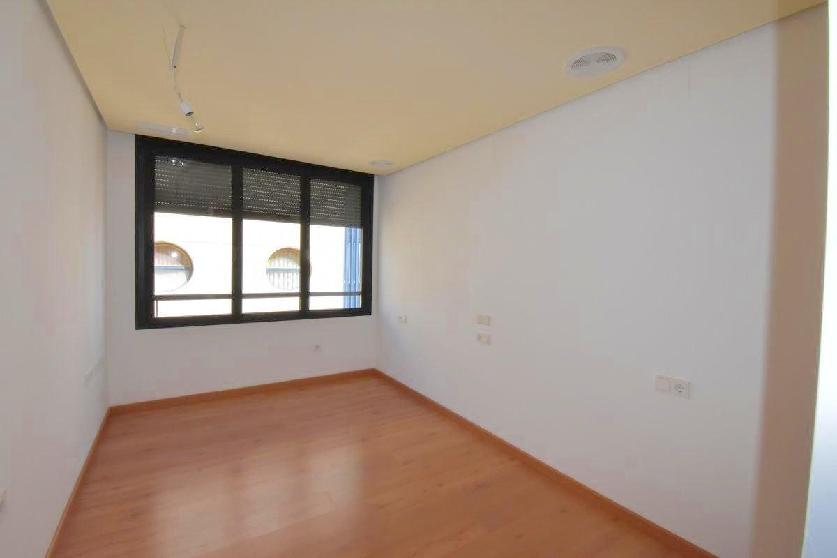 3 Bed, 2 Bath, ApartmentFor Sale, Torrevieja, Alicante