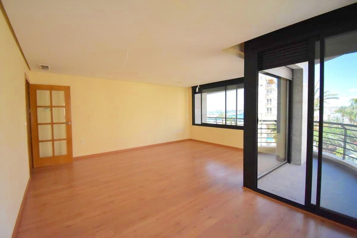 3 Bed, 2 Bath, ApartmentFor Sale, Torrevieja, Alicante