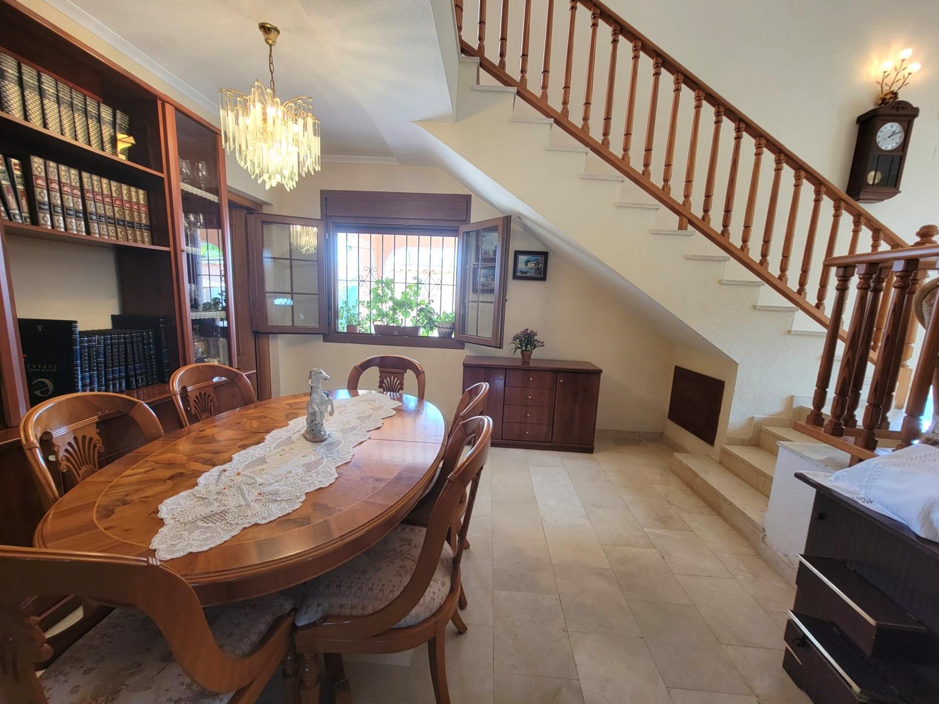 4 Bed, 2 Bath, HouseFor Sale, Torrevieja, Alicante