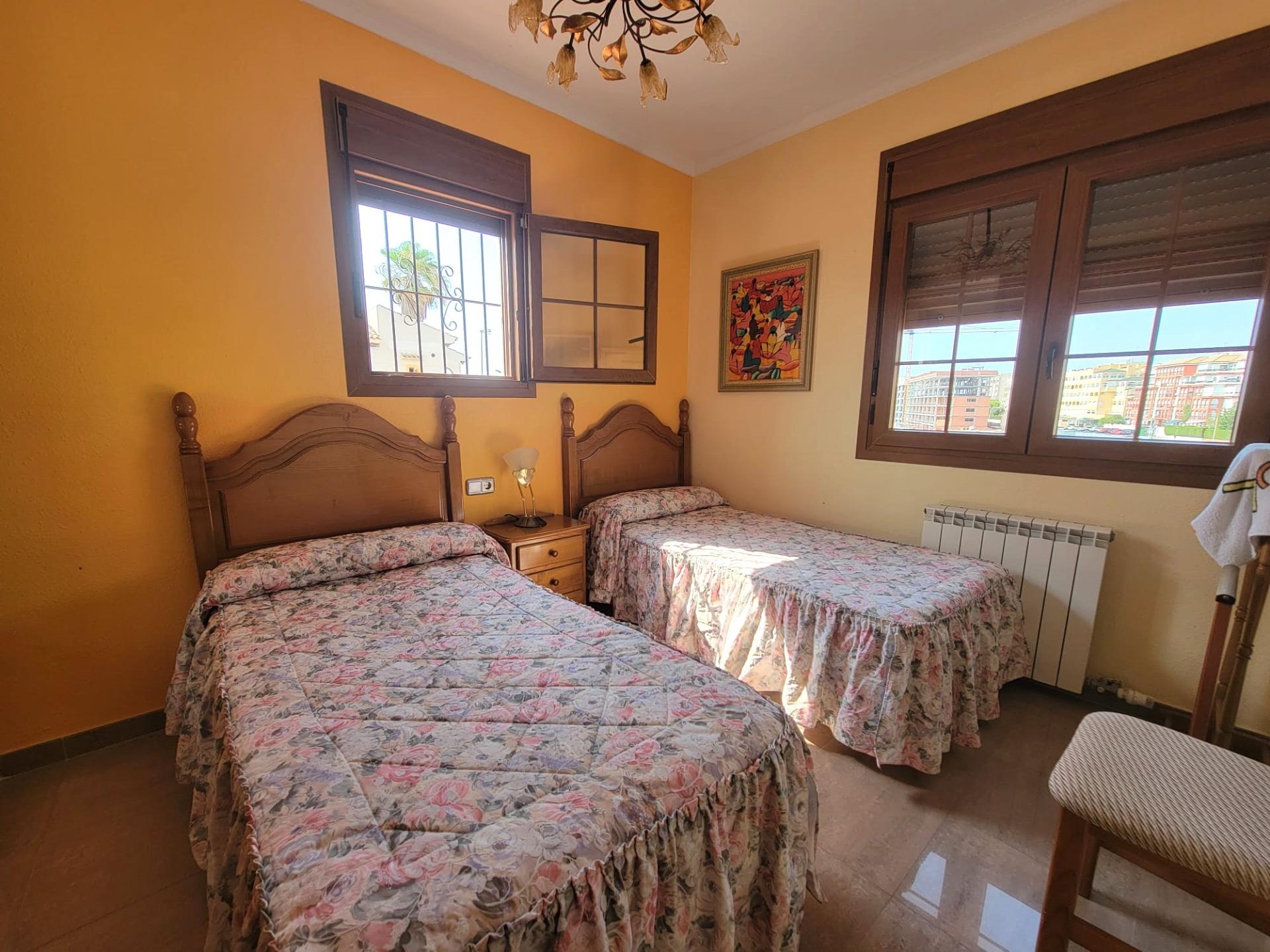 4 Bed, 2 Bath, HouseFor Sale, Torrevieja, Alicante