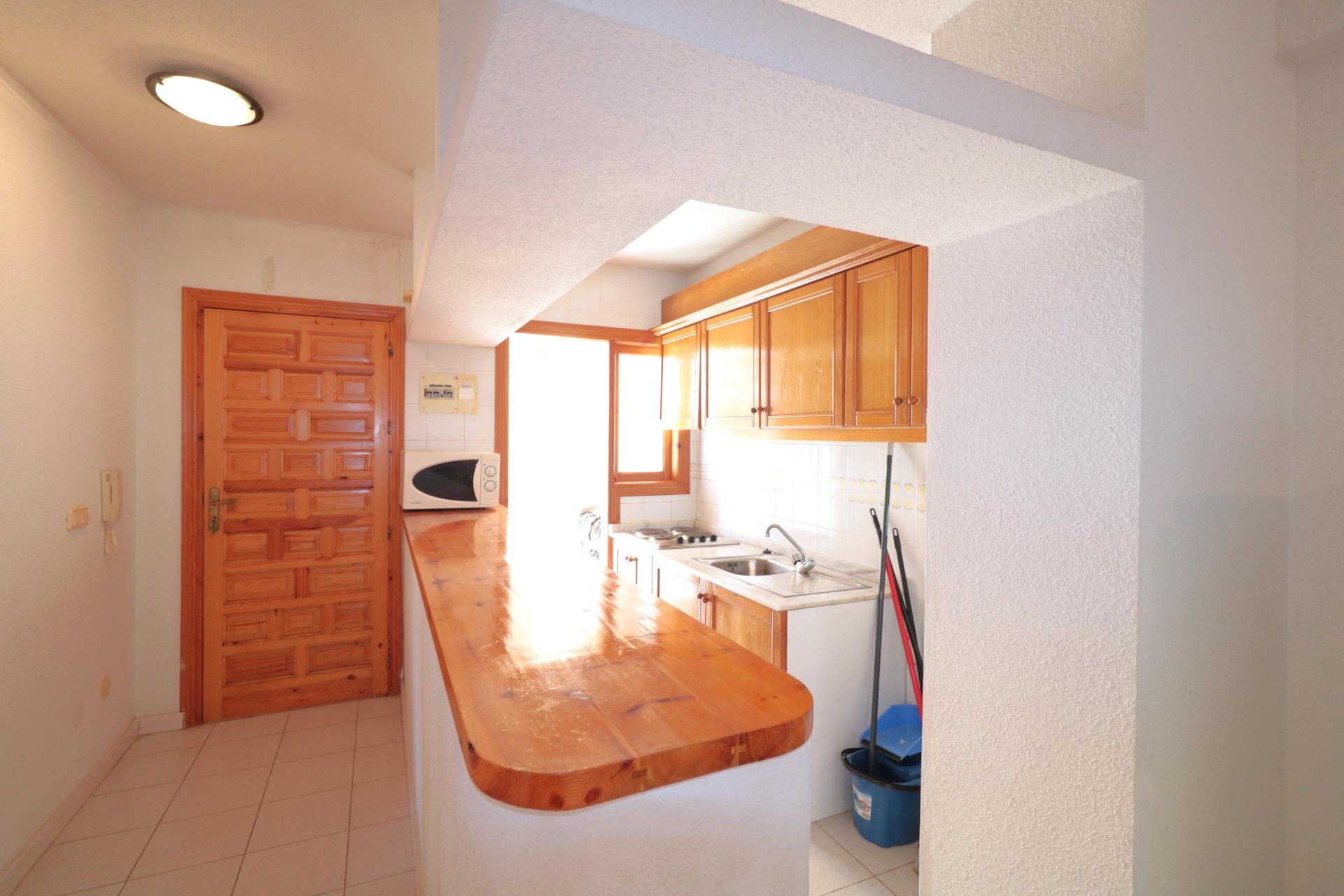 2 Bed, 1 Bath, ApartmentFor Sale, Torrevieja, Alicante