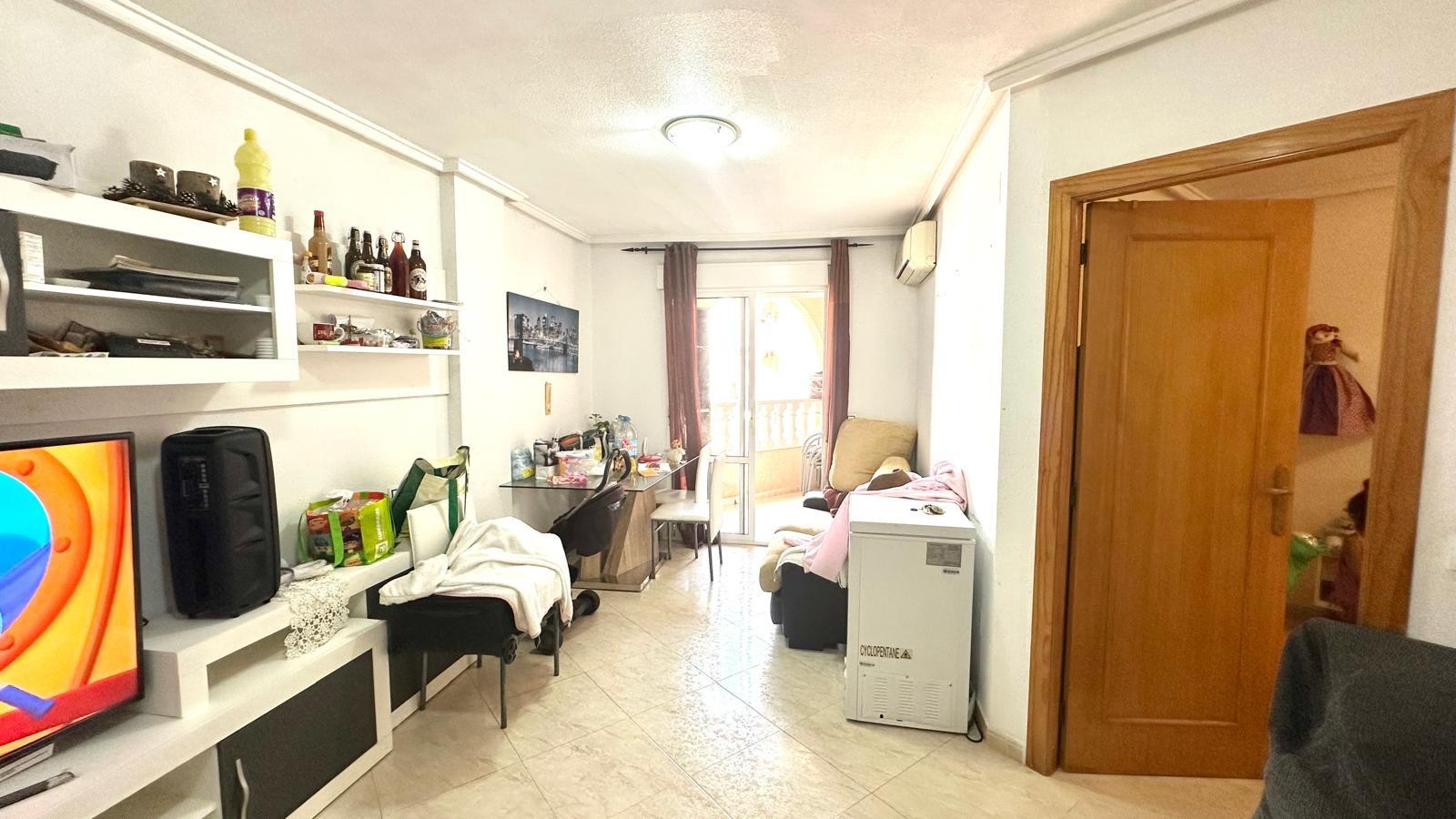 2 Bed, 1 Bath, ApartmentFor Sale, Torrevieja, Alicante